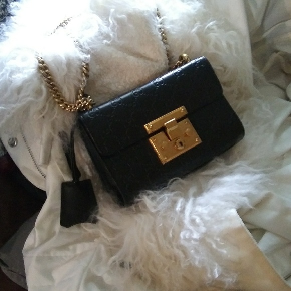 Signature gucci minibag with padlock and key - Picture 5 of 8